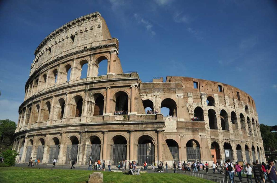 La Storia Del Colosseo Simbolo Di Roma Hotelfree It